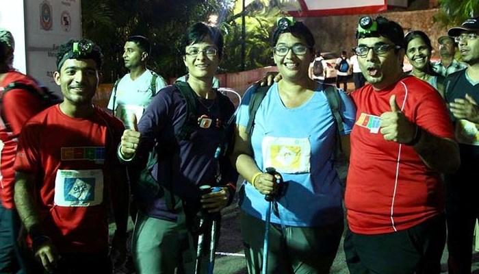 Vandana with her team after the successful completion of her 2nd 100 Km trail walk in Nov 2015. 