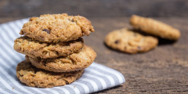 Healthy Eating: Oats and Gram Flour Cookies